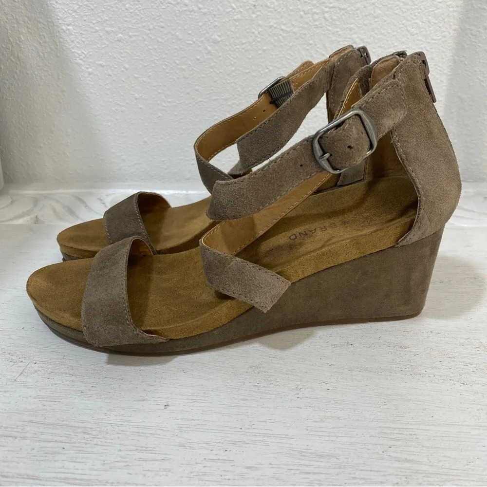 Lucky Brand Taupe Suede Wedge Sandals